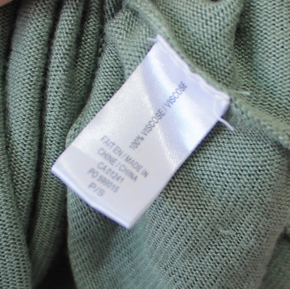 Soft green long sleeved tunic shirt - Size Small - Picture 4 of 4